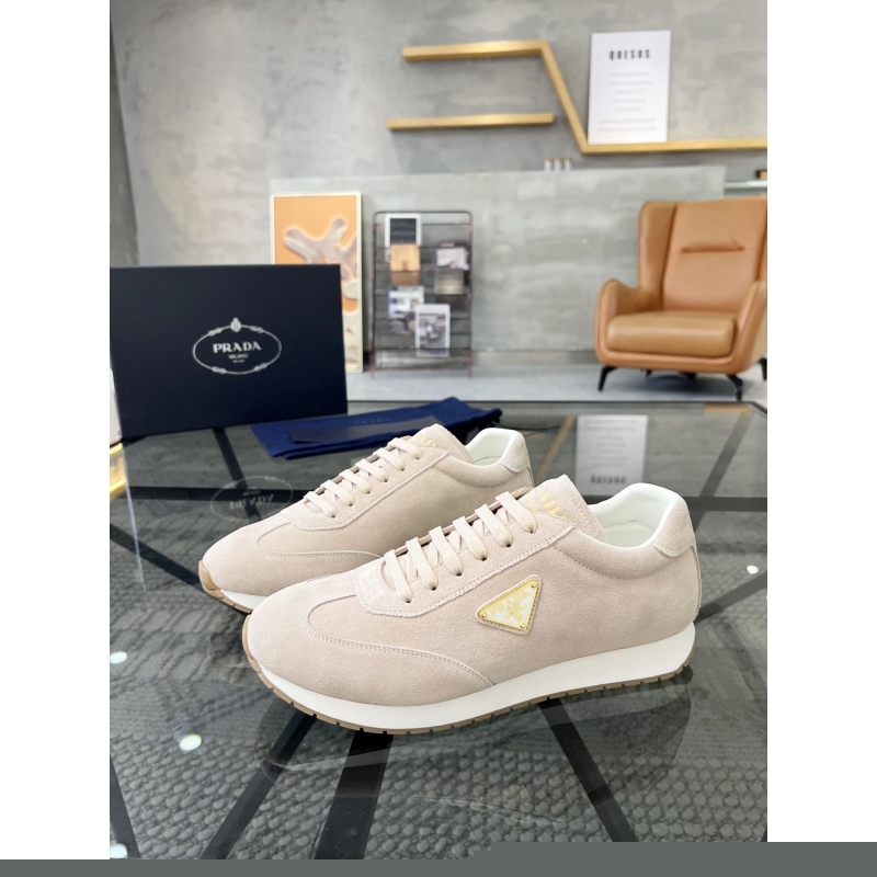 Pra*a casual shoes